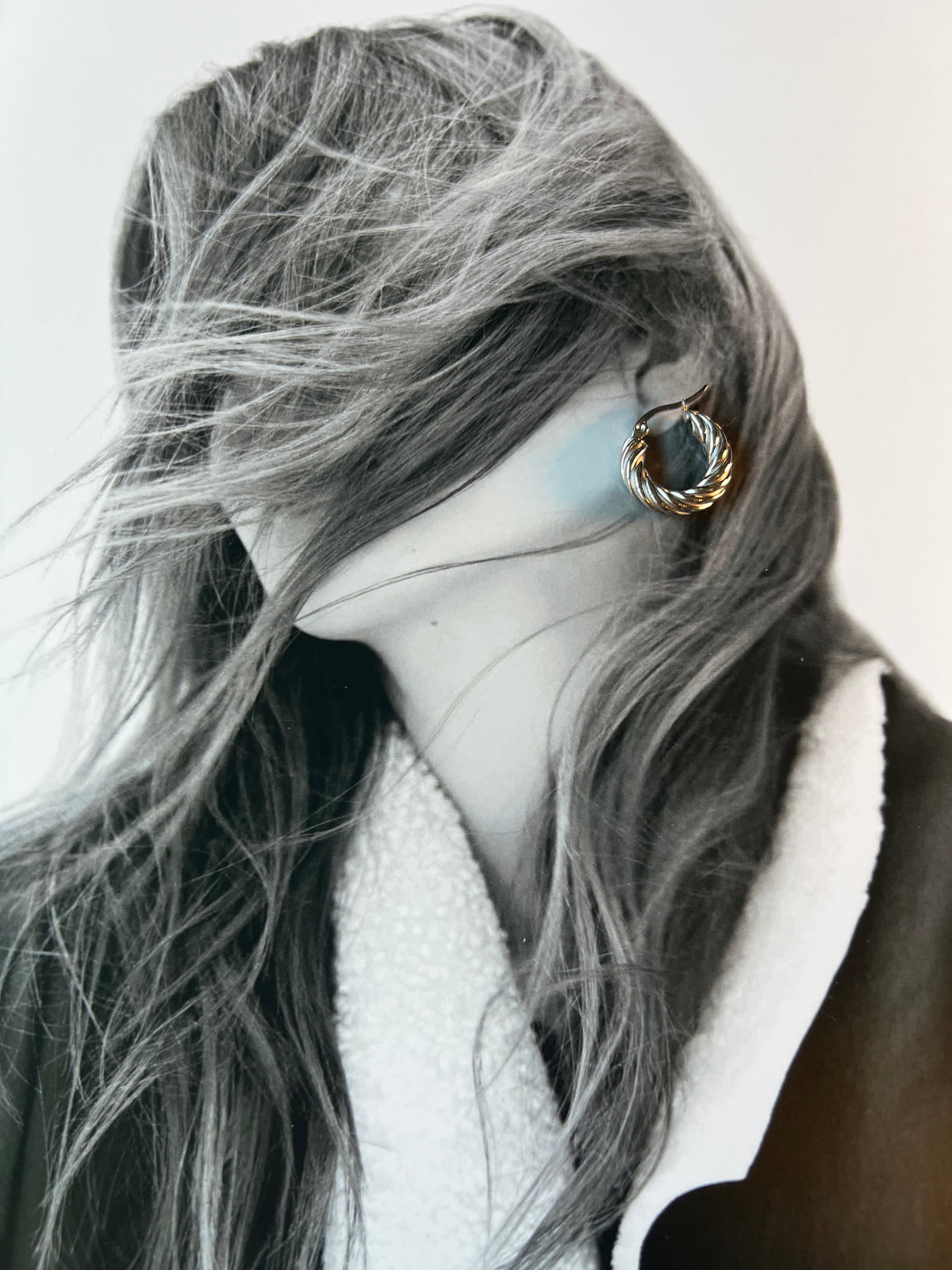 Grid Medium Hoops