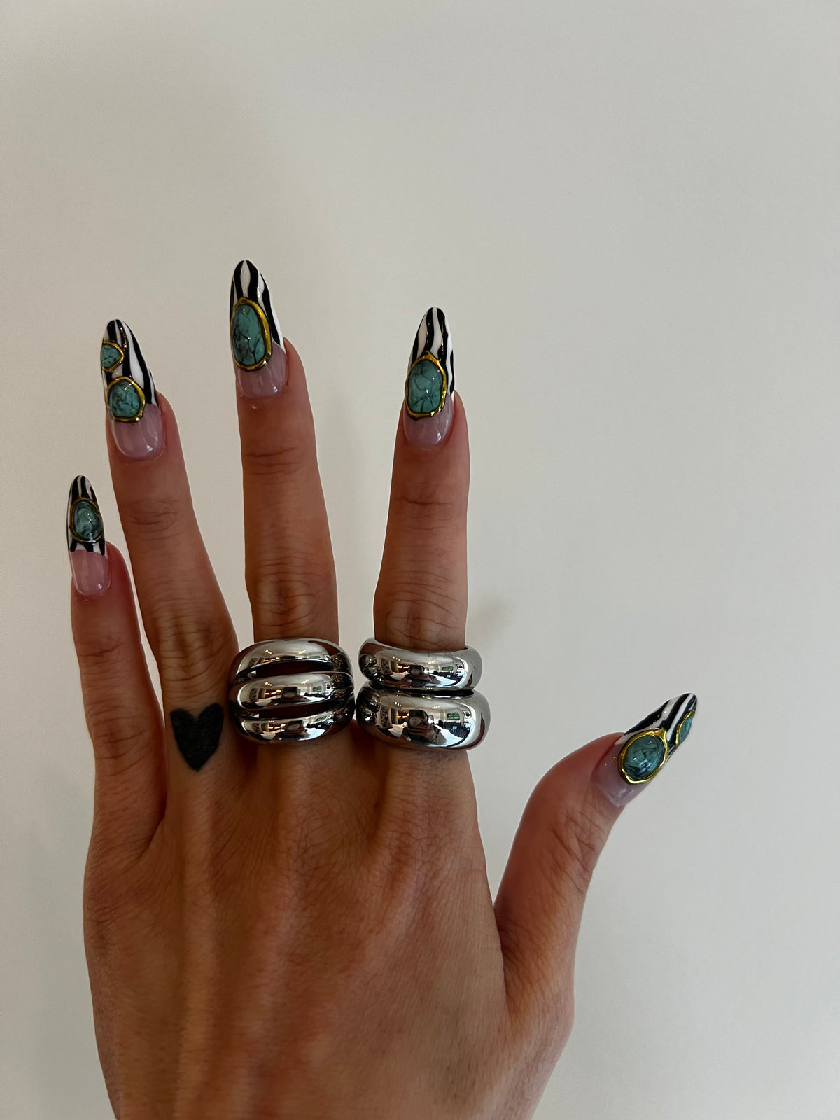 Juno Dome Thick Ring