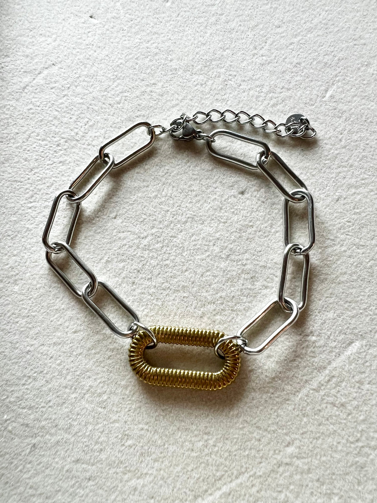 Noble link bracelet