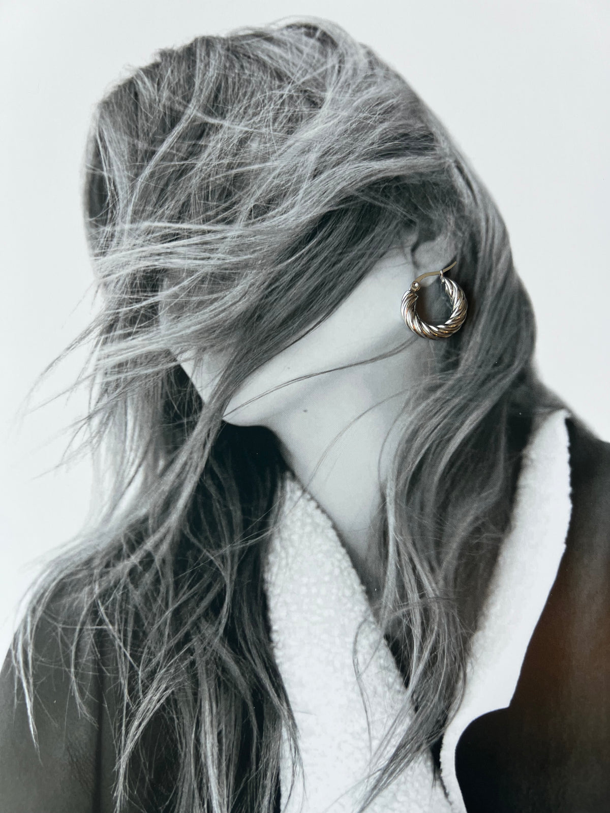 Grid Small Hoops