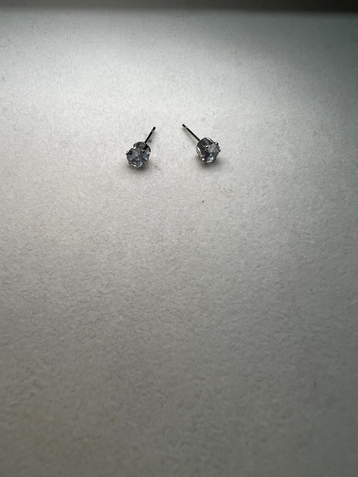 Diamond Studs Earring